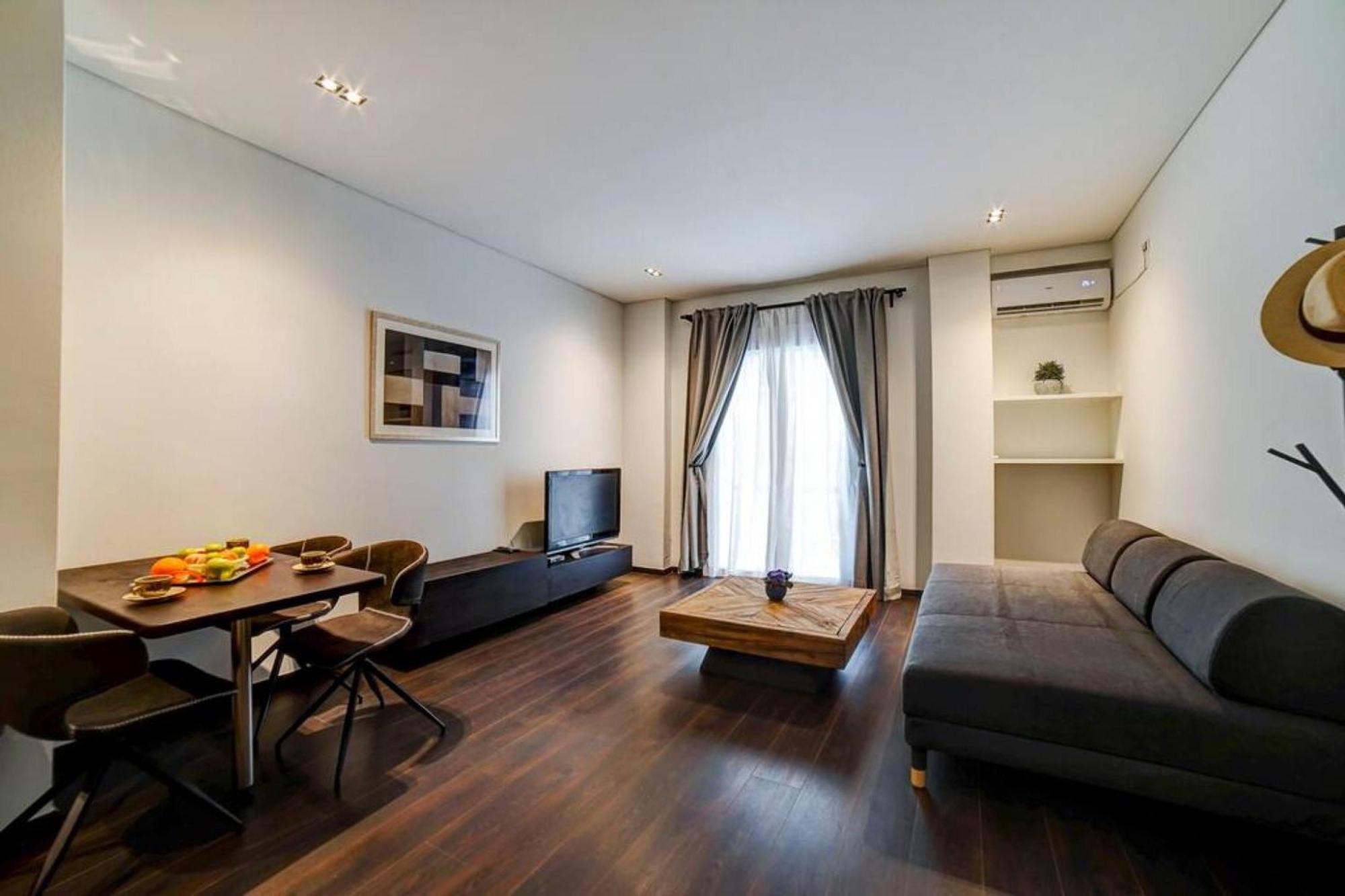Classy And Stylish Apartment Next To Hilton Athens Exterior photo